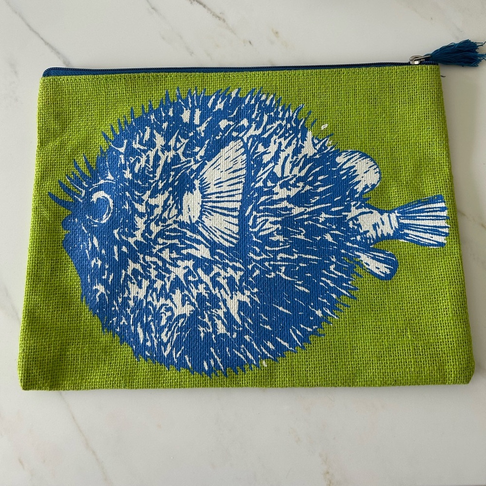 Mud Pie Blue and Green Fish Pouch